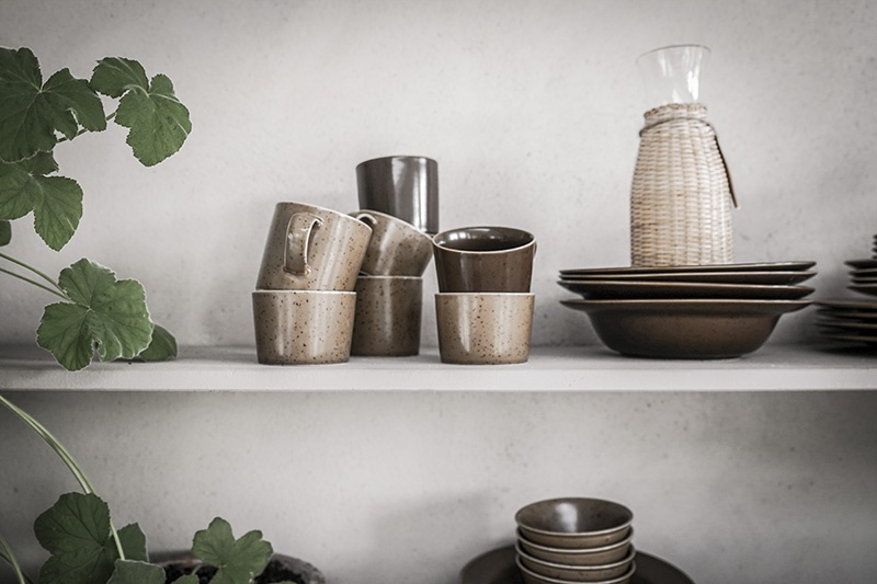 Kaffekopp med fat Mörk brun Stugsund