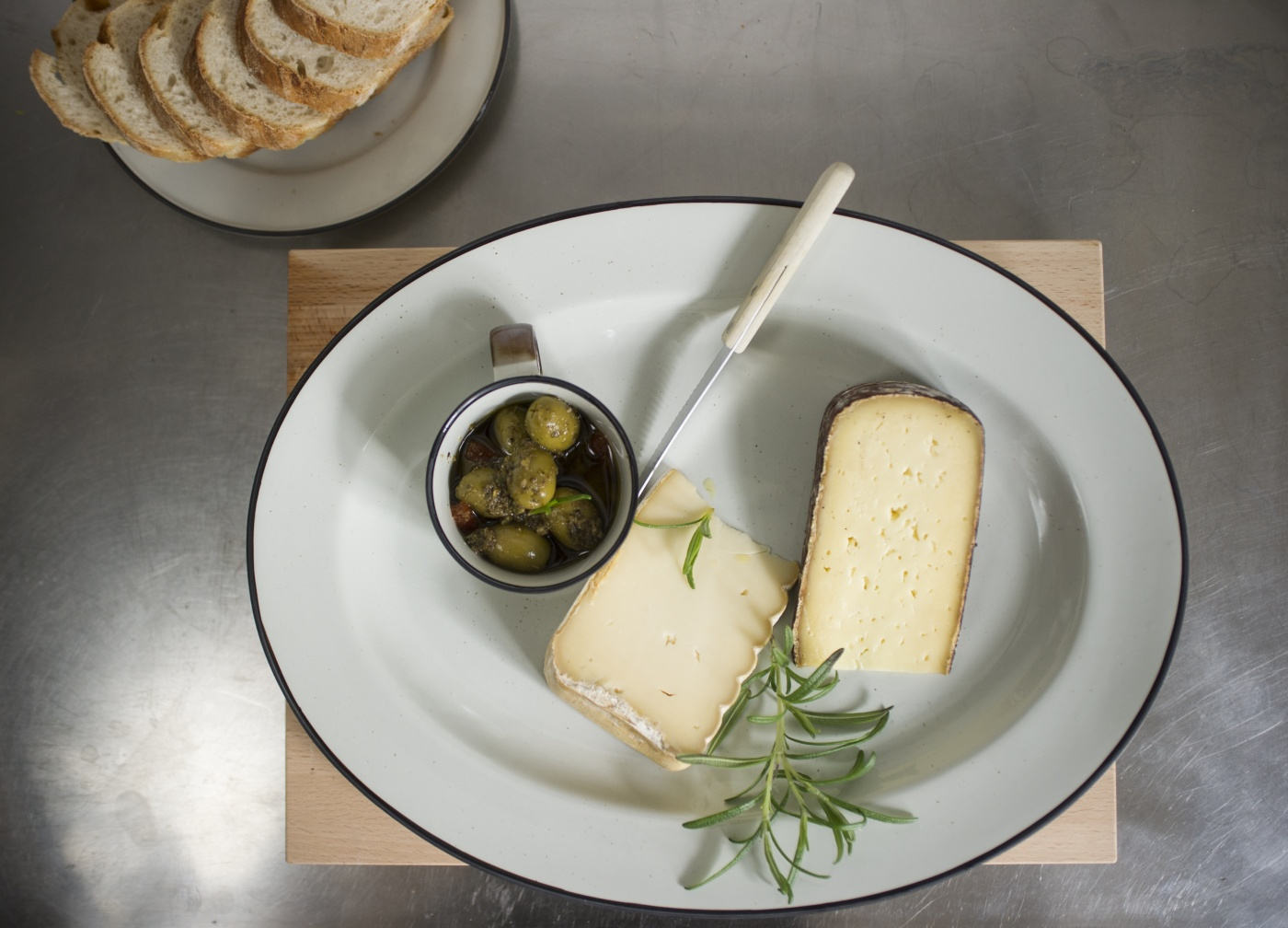 Serveringsfat Ovanåker brun kant